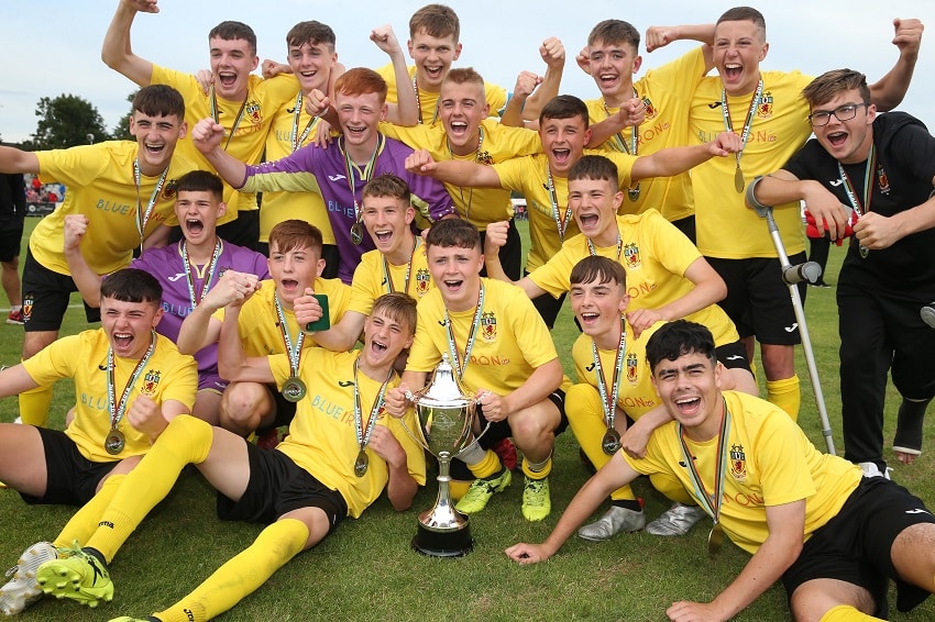 PressEye-Northern Ireland- 27th   July  2018-Picture by Brian Little/PressEye

SuperCupNI
Junior  Section 
Co Antrim celebrate victory against Manchester United after a penalty shootout       during the SuperCupNI Junior  Final  at Ballymena Showgrounds. 
Picture by Brian Little/PressEye